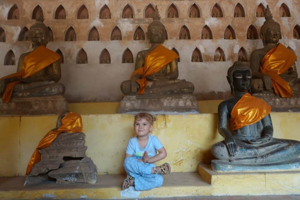  Meditations using chanting mantras have proved especially beneficial for children since it is well-known that rhythm, sound and tone have powerful effects on their minds. 