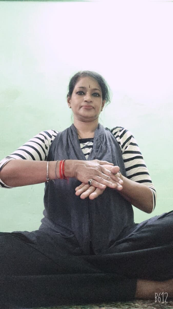 Chakra mudra concentration