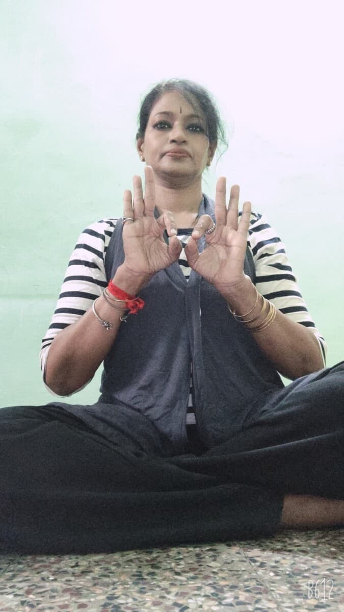 Chin mudra depression