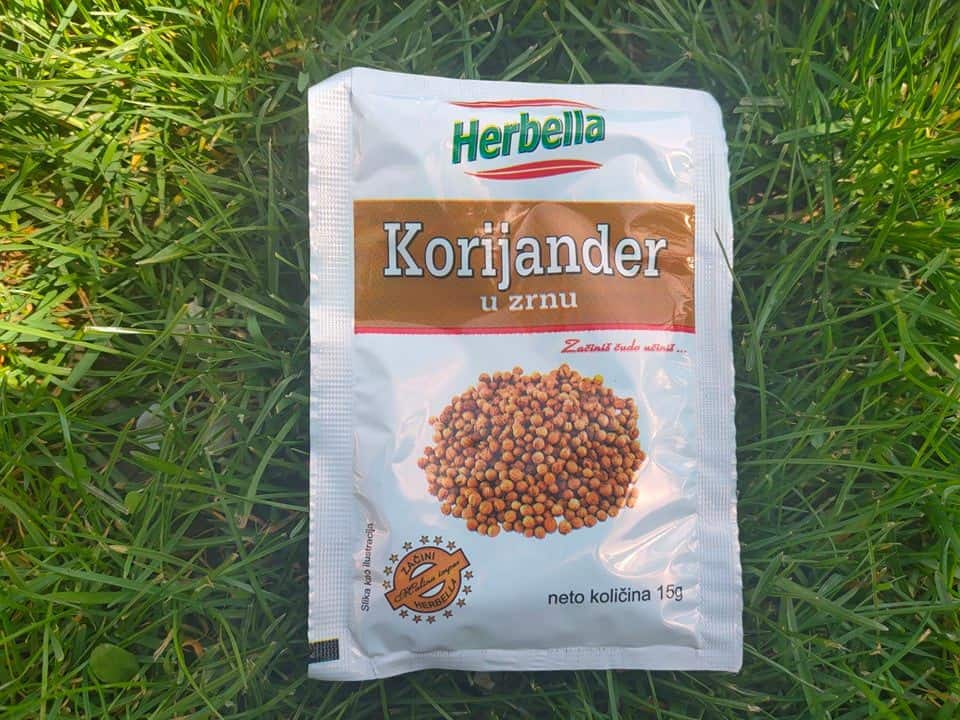 Whole coriander